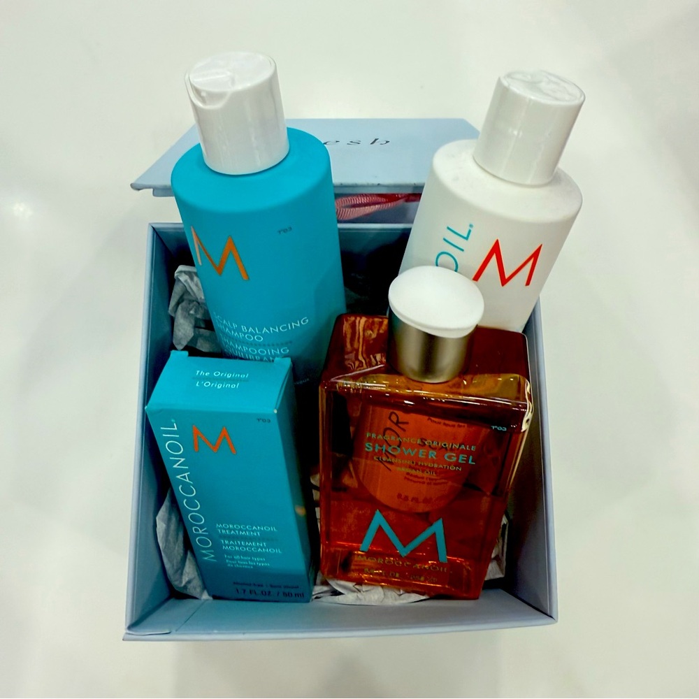 Moroccanoil beauty box + free gift